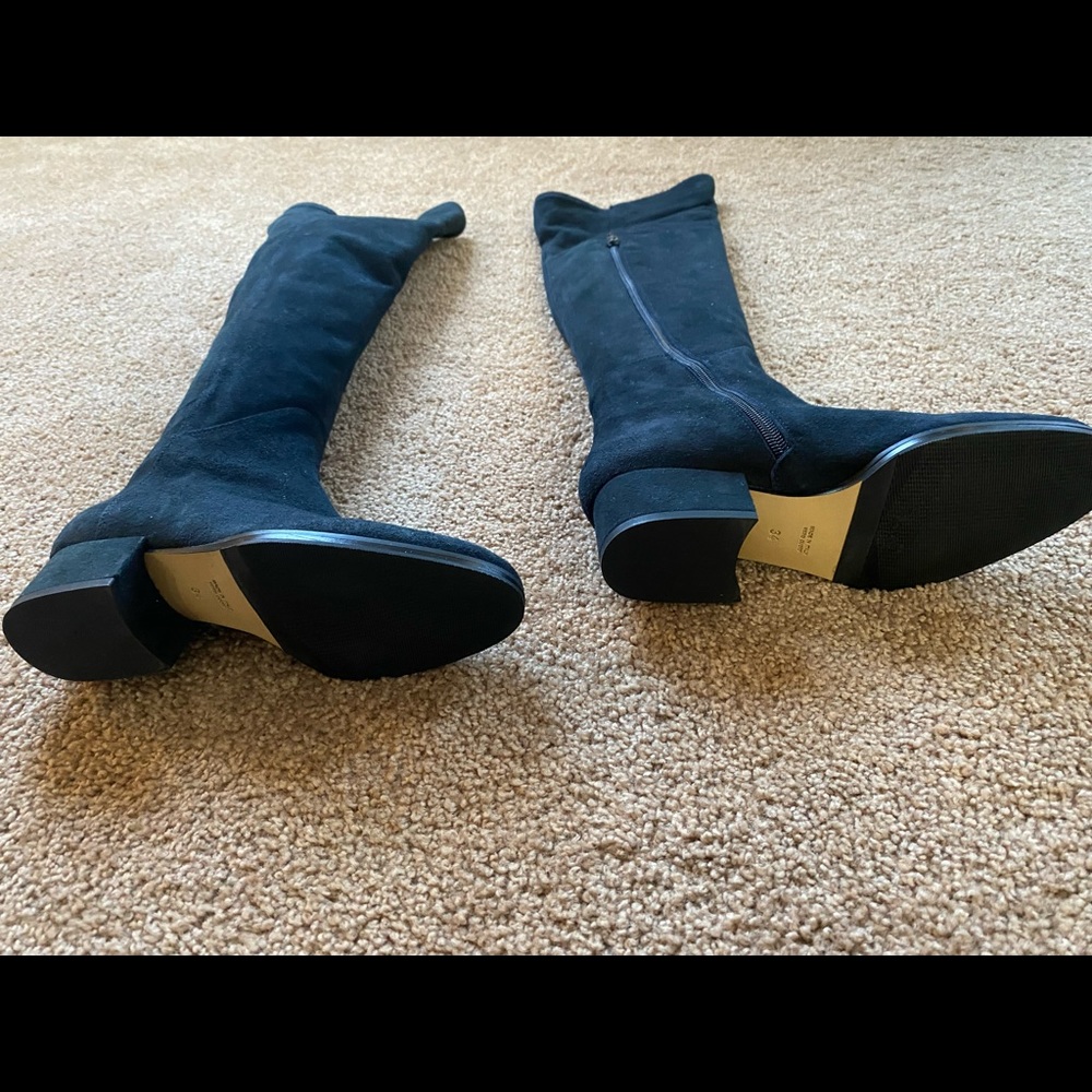 Vibram navy size 34